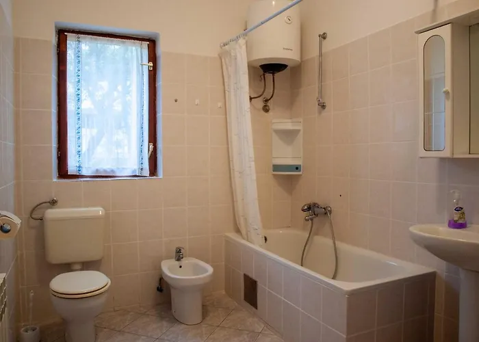 House Vikendica Petrcane