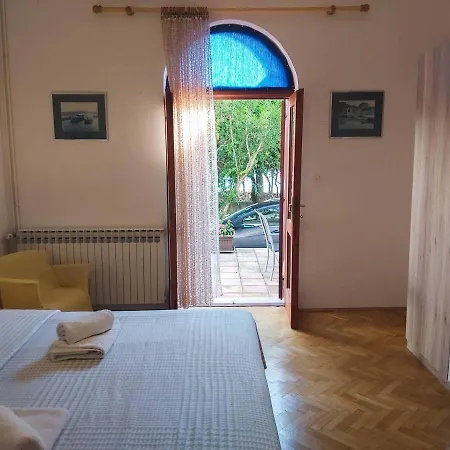 Vakantiehuis House *