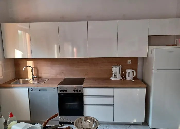 House * Петрчане